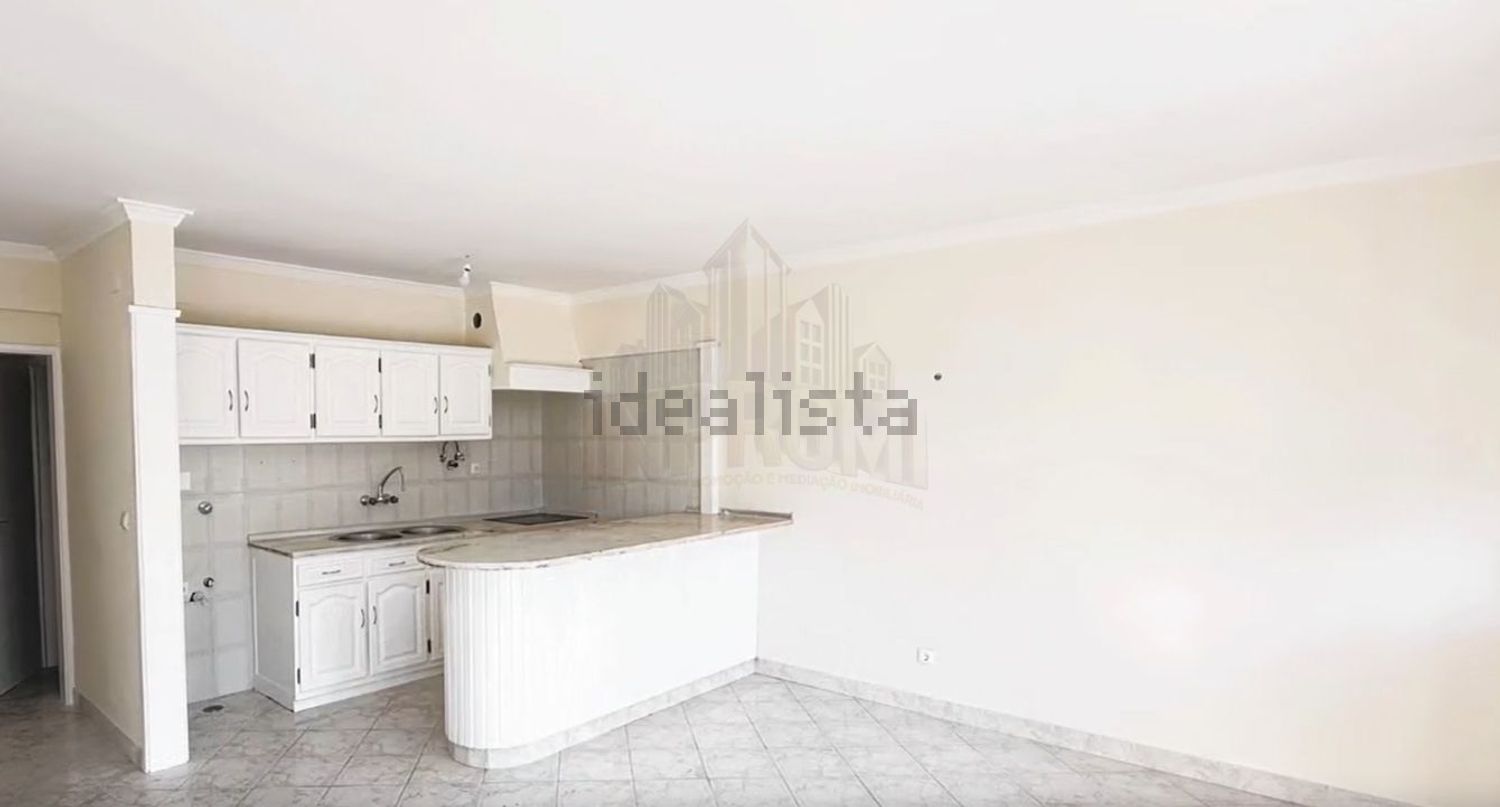 公寓 t1出售在Rua do Pedregal de Baixo - 厨房