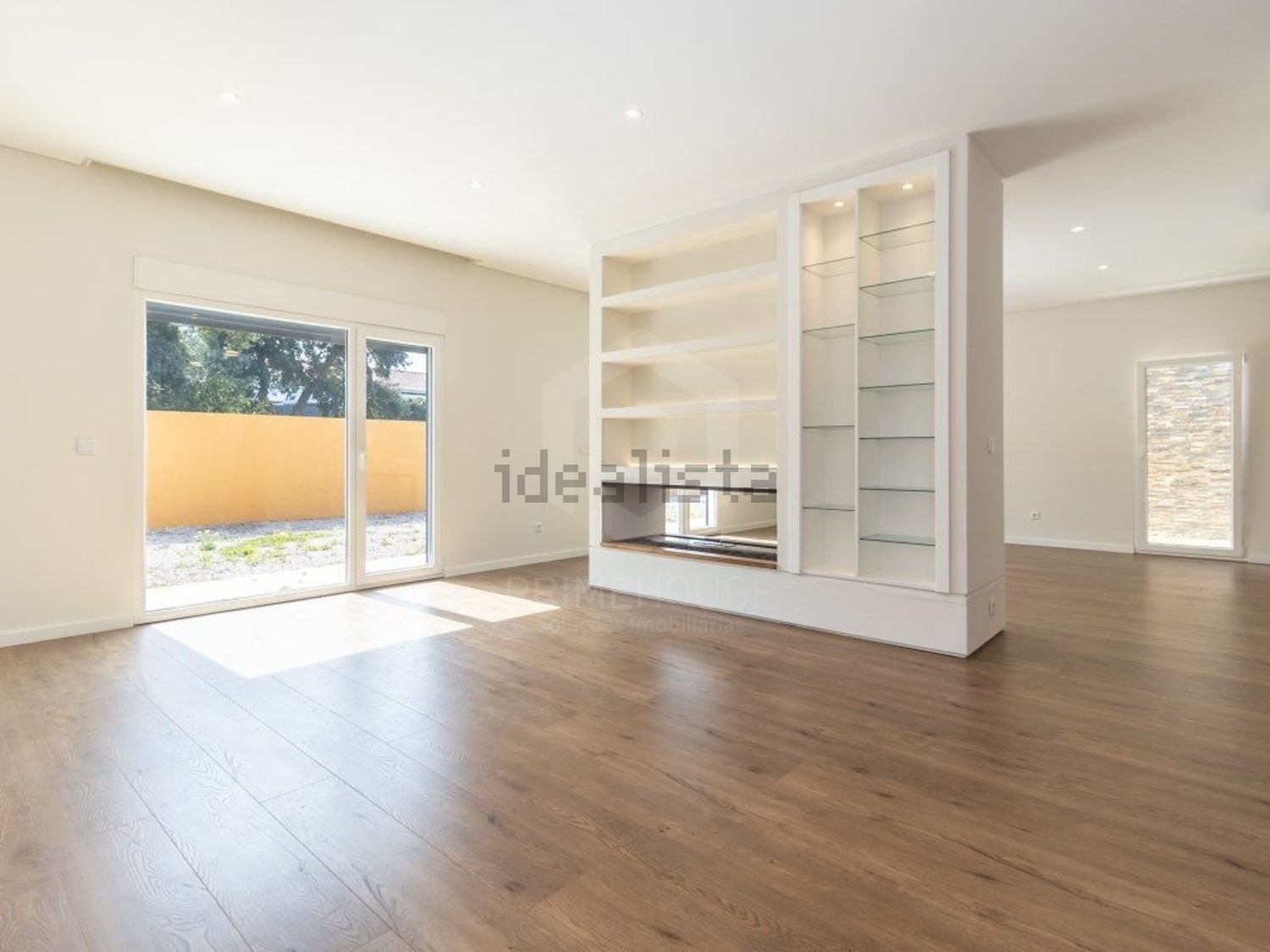 小楼房或独栋别墅出售在Rua das Galeotas, 14 - 客厅