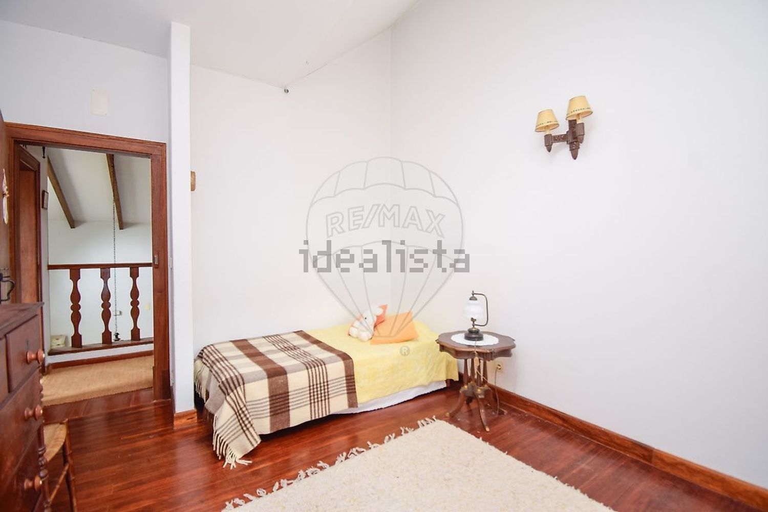 小楼房或独栋别墅出售R. da Portela - 卧室