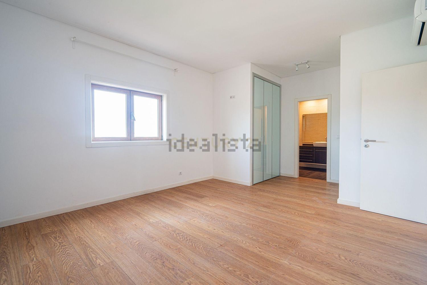 小楼房或独栋别墅出售在Rua Engenheiro José Caetano Salema Garção, 29 - 居住