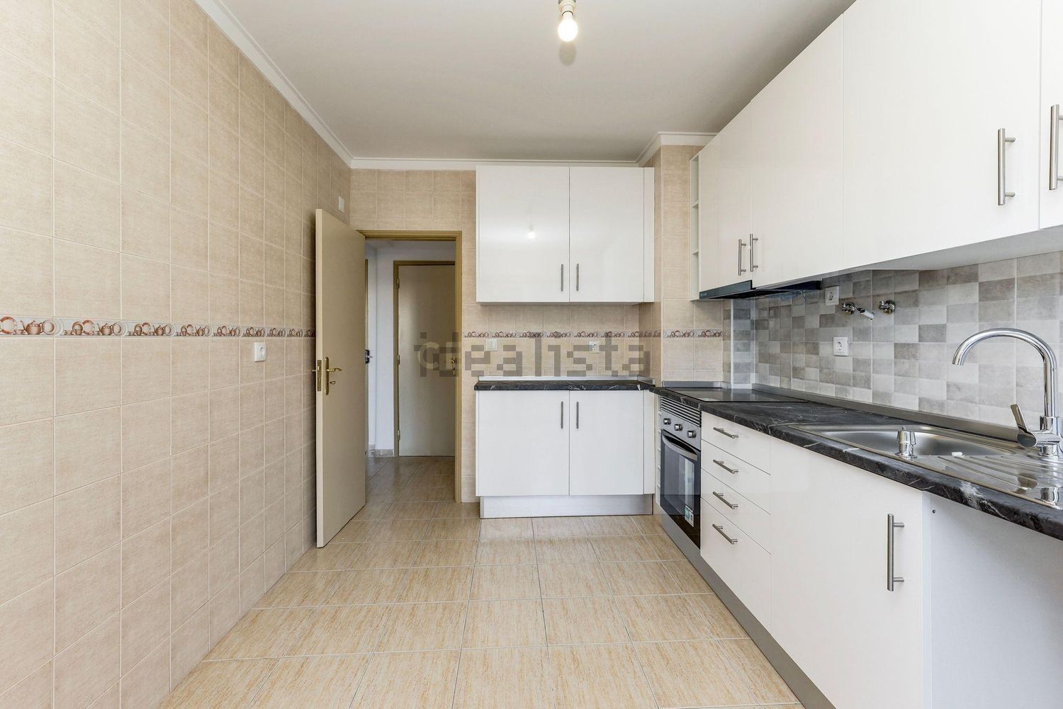 出租公寓 t2在Rua Samuel de Carvalho, 34 - 厨房