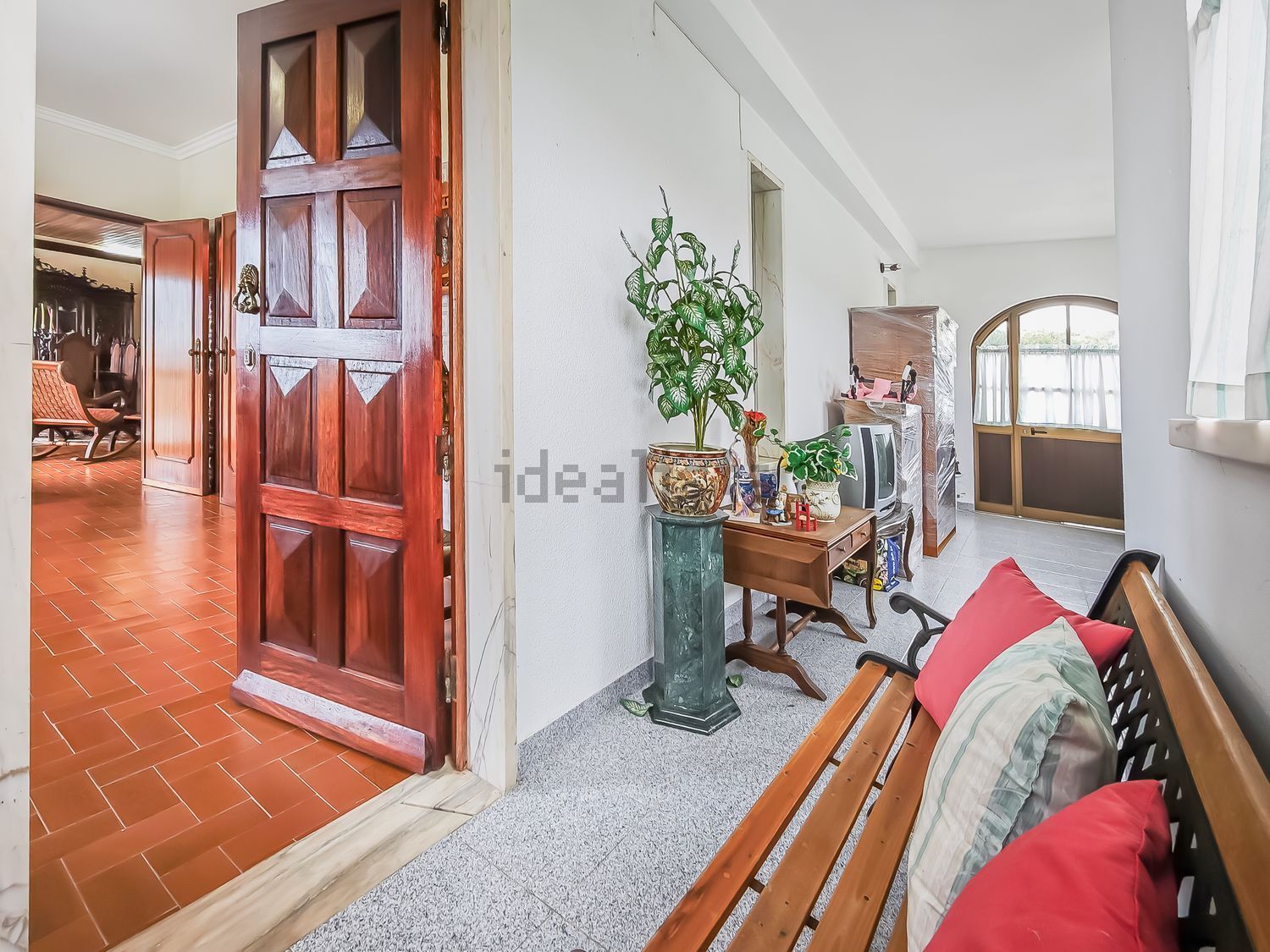 小楼房或独栋别墅出售lapa da serra - 客厅