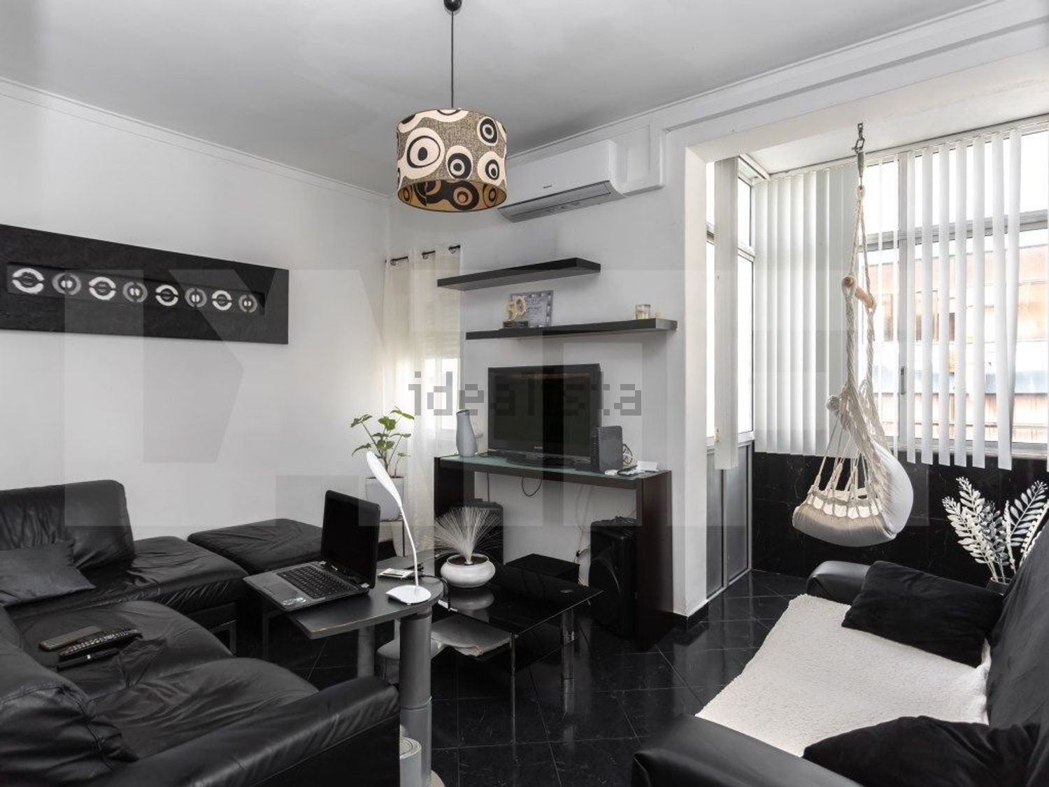 公寓 t3出售在Rua Professor Egas Moniz - 客厅