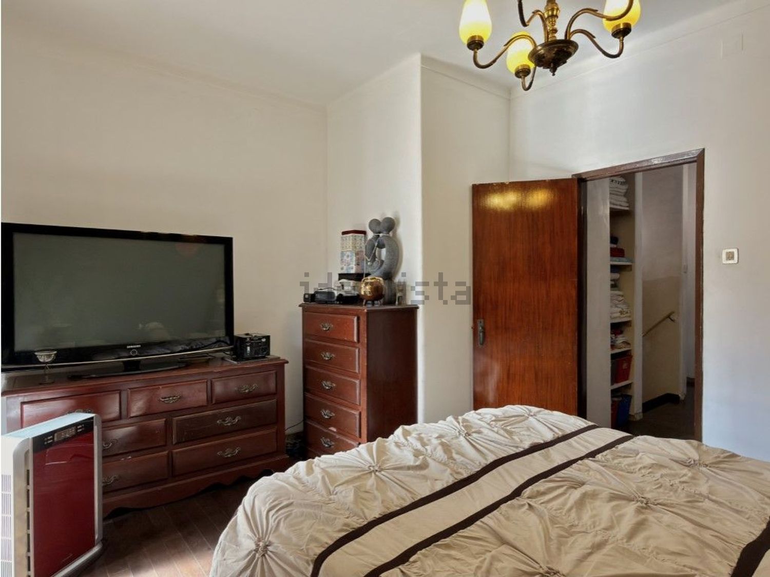 小楼房或独栋别墅出售在Rua Bernardo Martins - 卧室