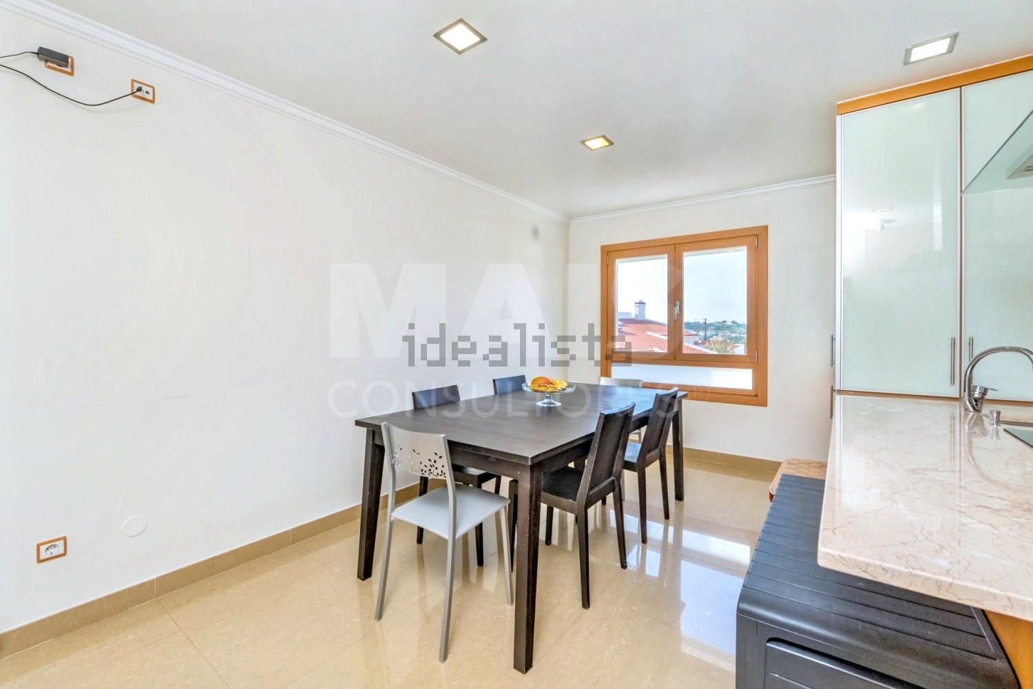 公寓 t4出售在Rua Alexandre Herculano - 客厅