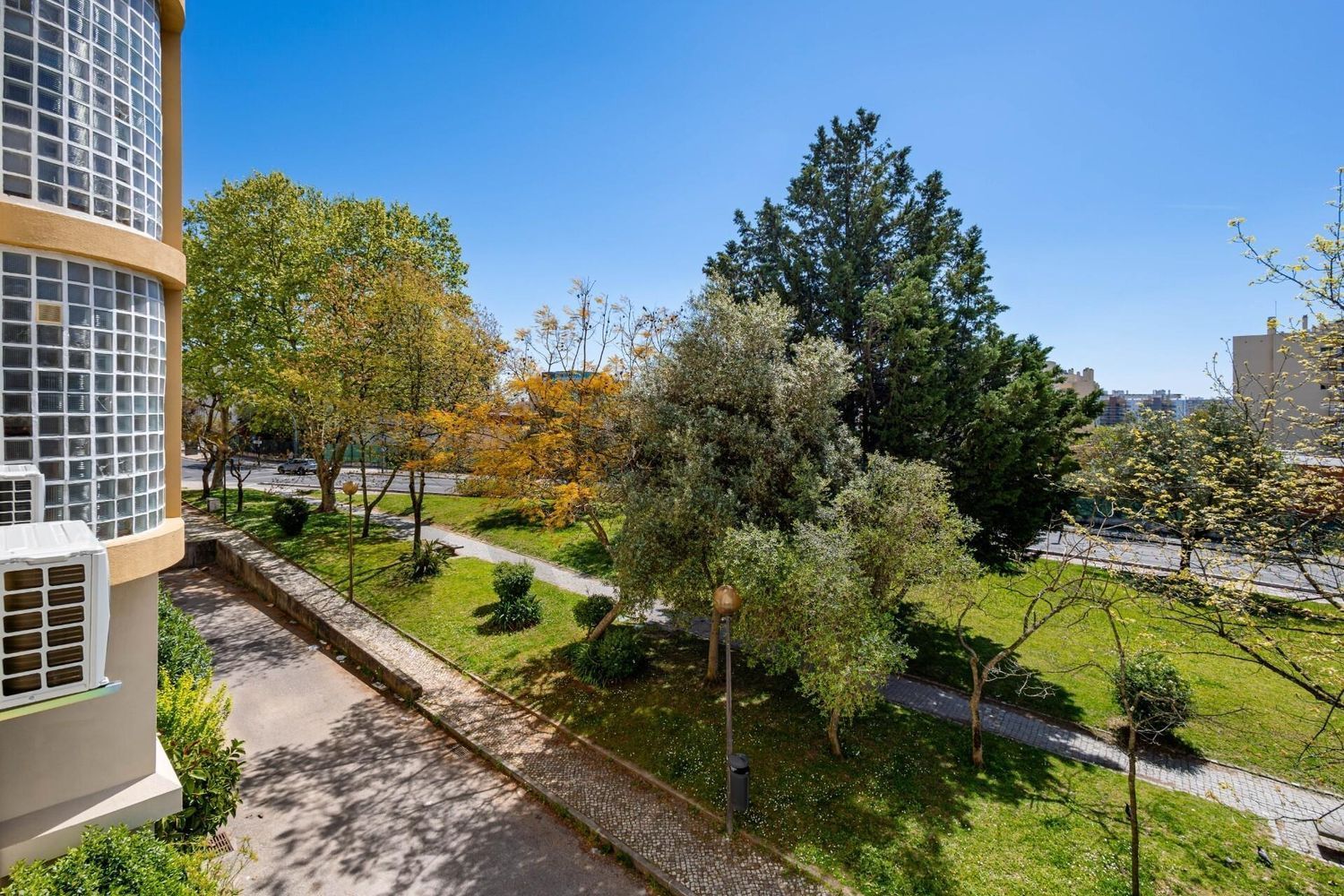 出租公寓 t3在Rua Professor Mark Athias, 1 b 1c, Nº - 视线