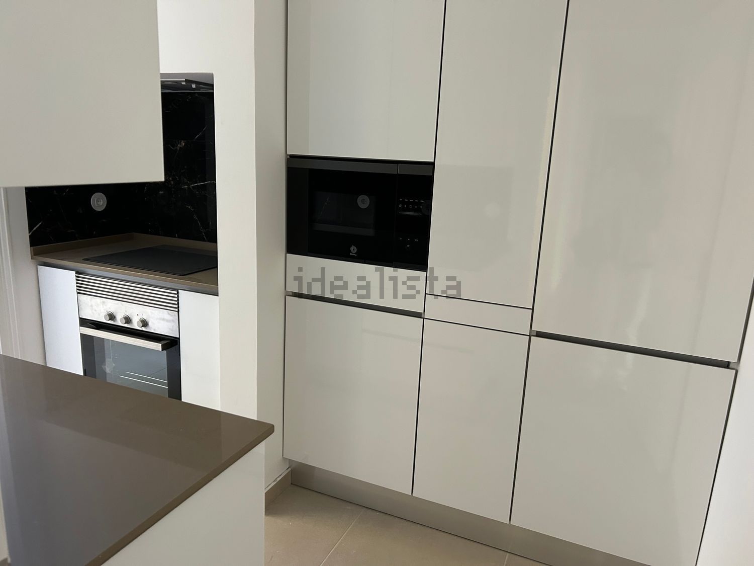 公寓 t3出售在Avenida General Roçadas, 105 - 厨房