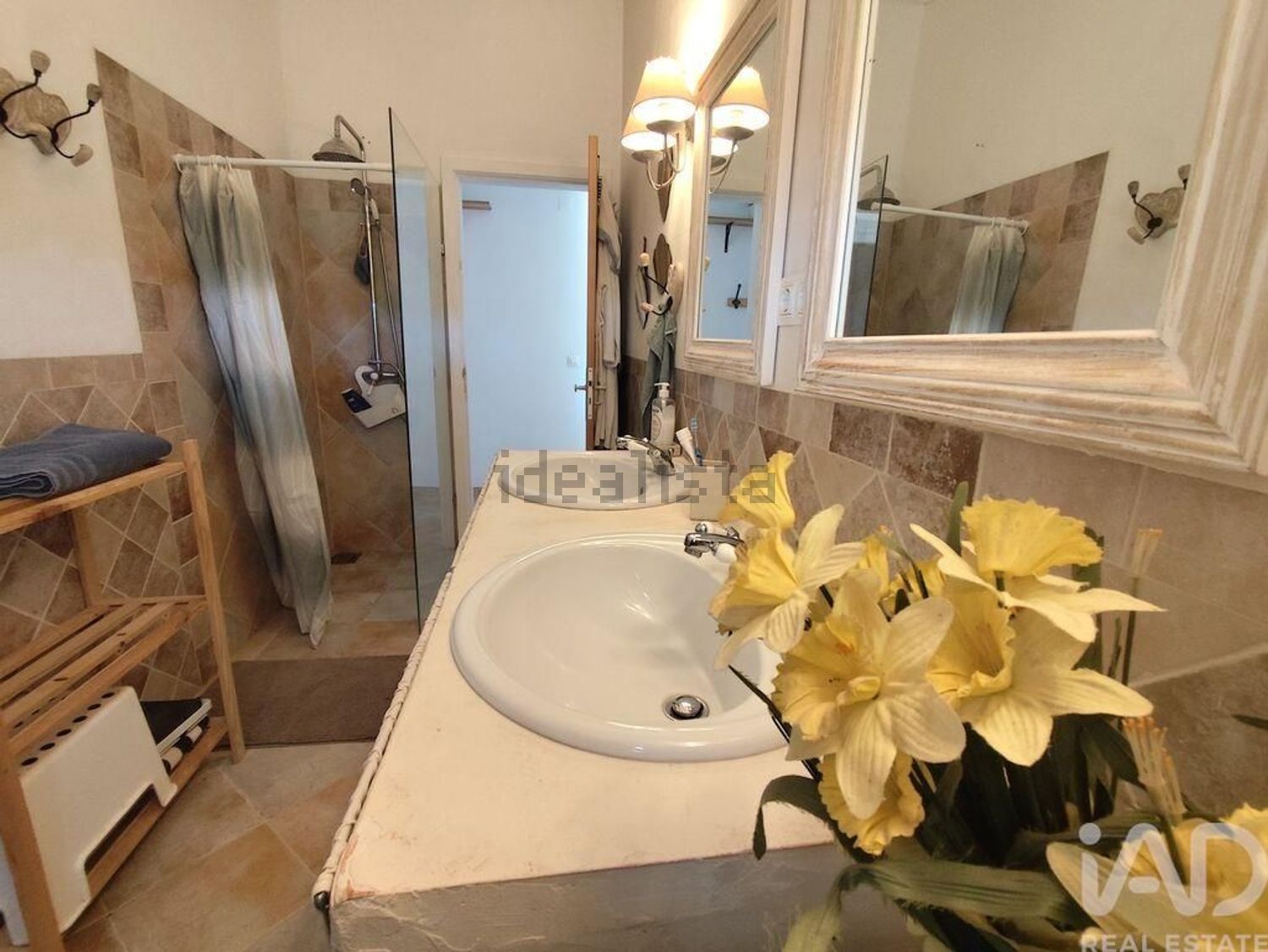 小楼房或独栋别墅出售在Lamas e Cercal - 卫生间