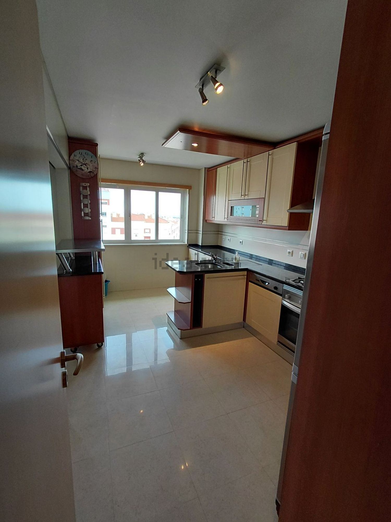 出租公寓 t2在Alameda Santa Marta do Pinhal, 7 - 厨房