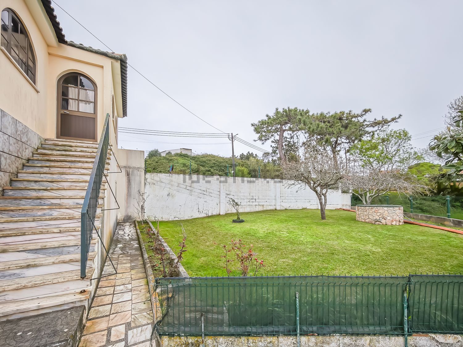 小楼房或独栋别墅出售lapa da serra - 花园