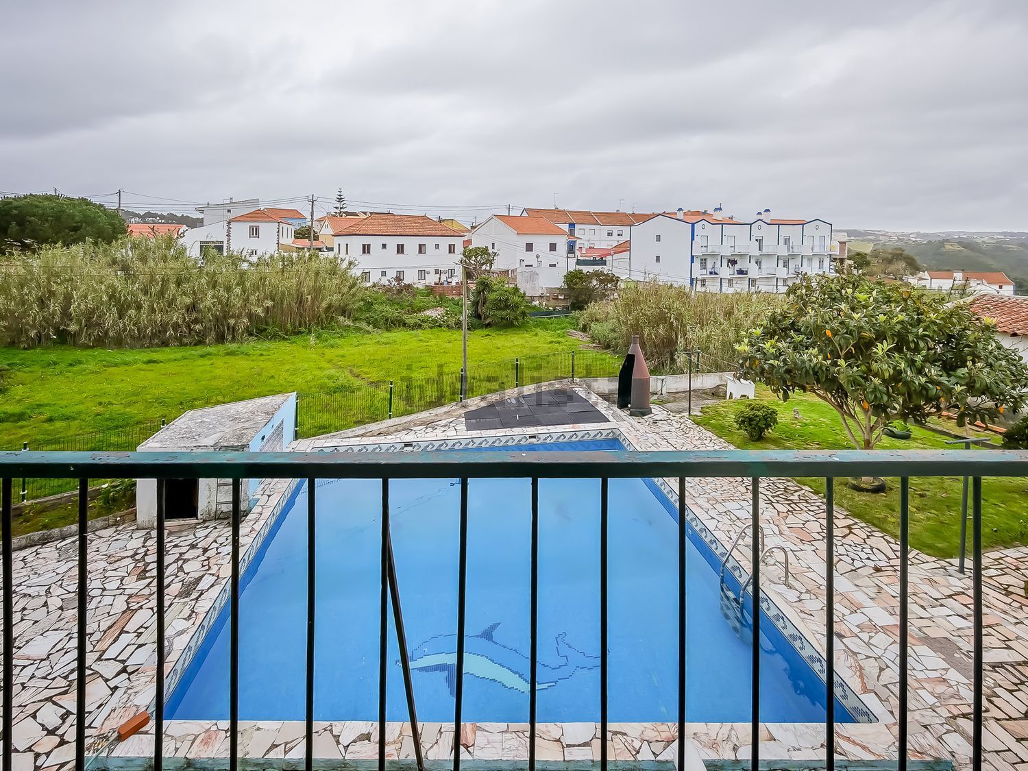 小楼房或独栋别墅出售lapa da serra - 游泳池