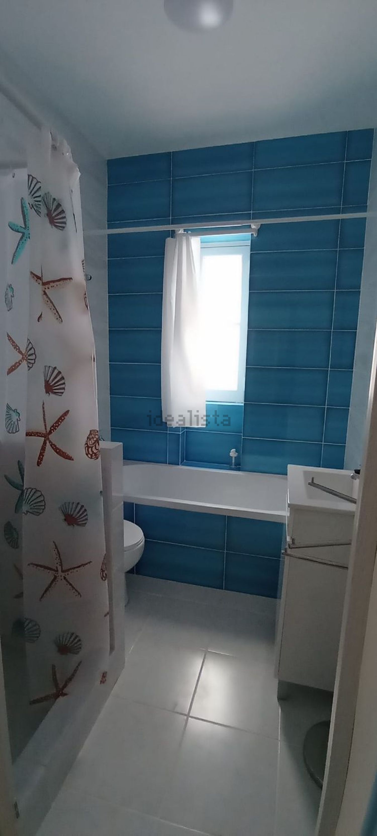 出租房间在Rua São Pedro, 14 - 卫生间