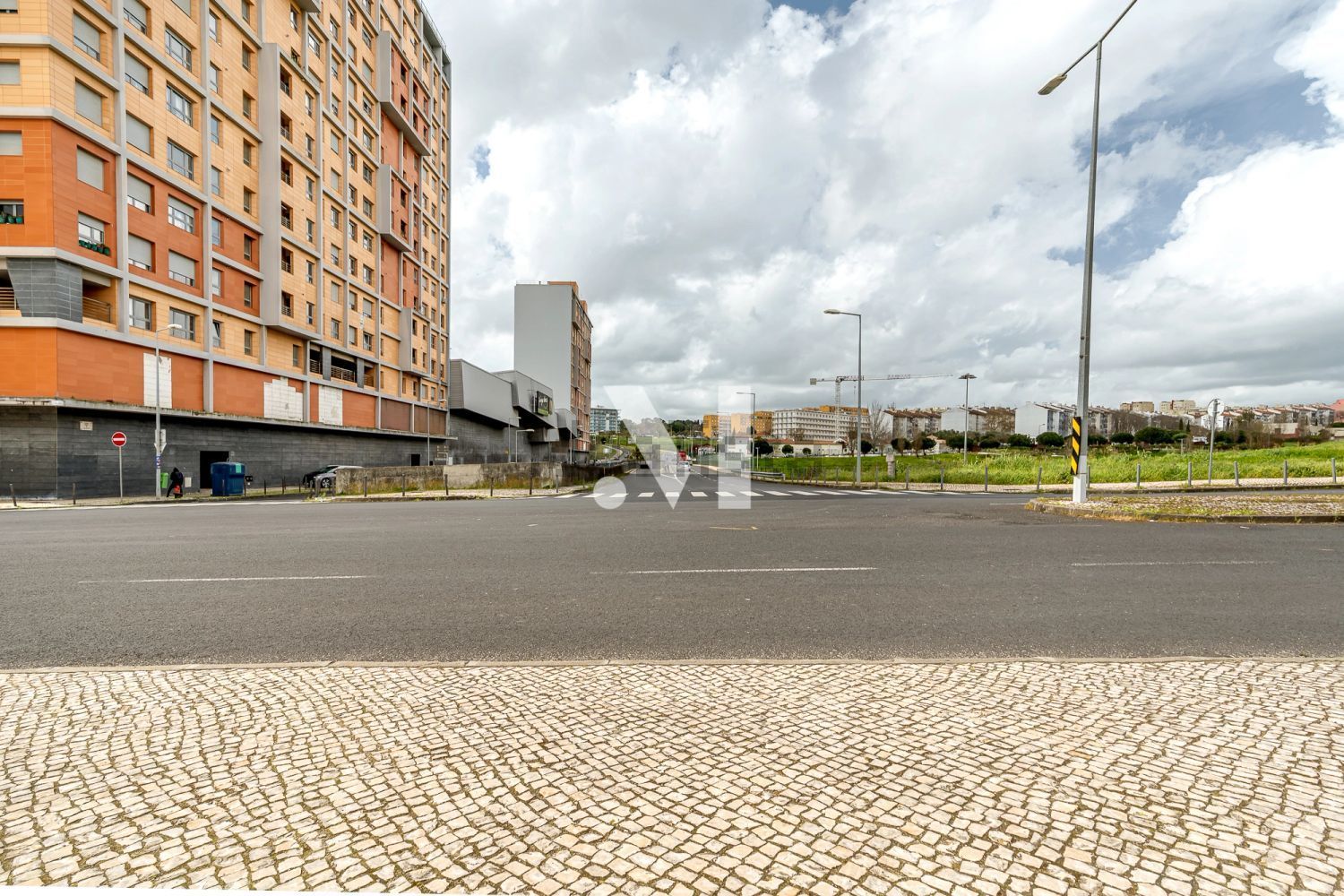 公寓 t1出售在Avenida Cidade de Bratislava s/n - 外立面