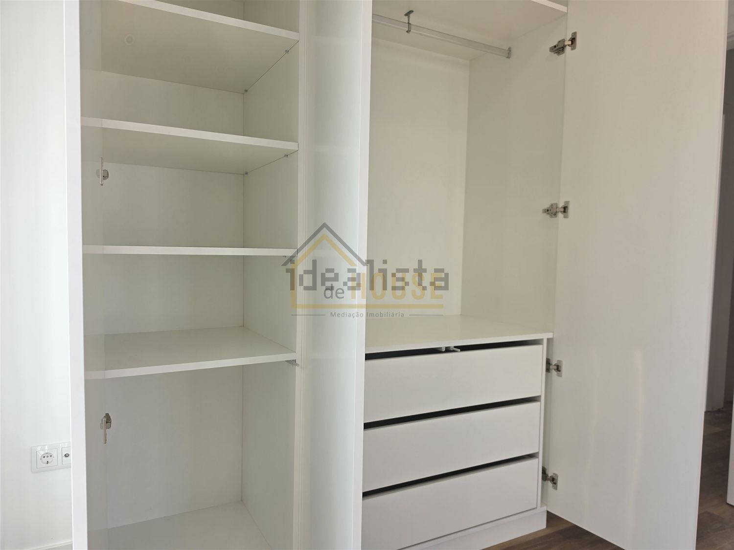 小楼房或独栋别墅出售在Rua da Cerda - 试衣间