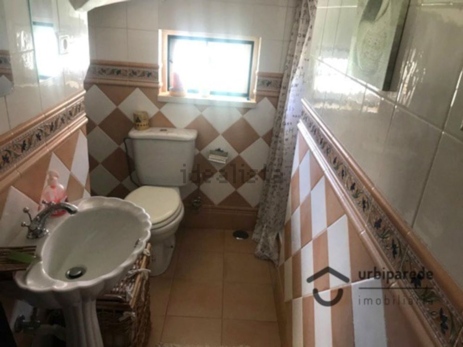 出租小楼房或独栋别墅在Praceta Susana Feitor s/n - 卫生间