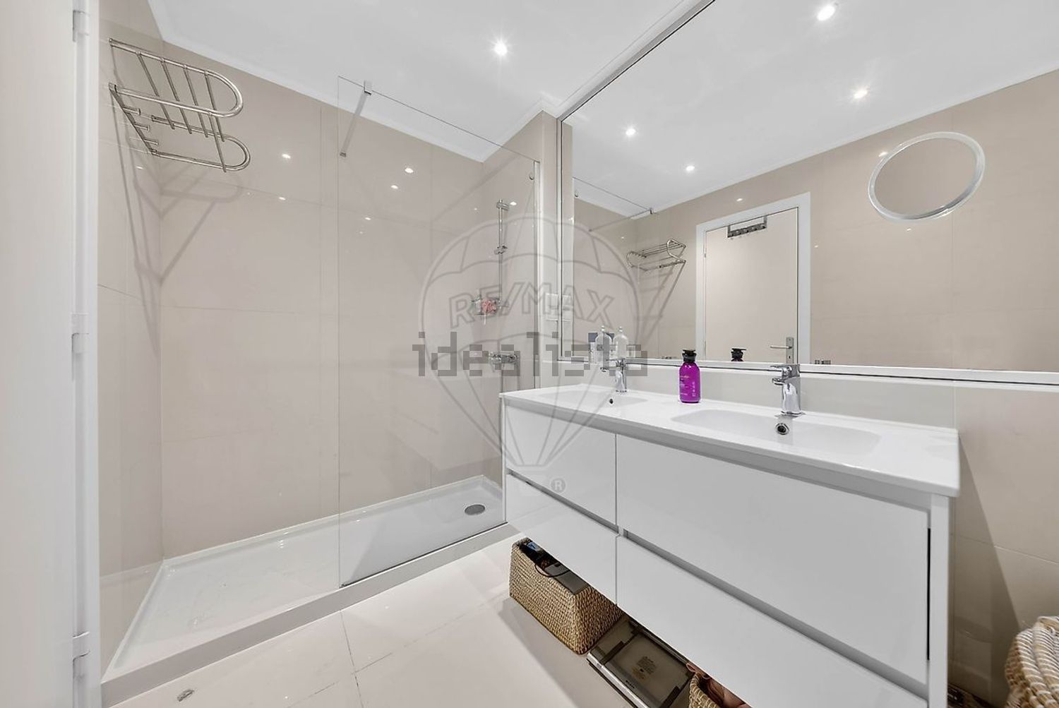 公寓 t3出售在Rua Públia Hortênsia de Castro - 卫生间