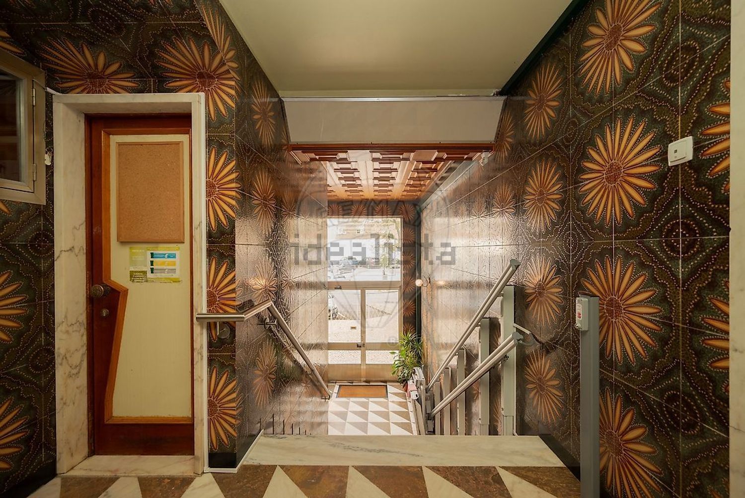 出租公寓 t2在Rua Luís Pastor de Macedo - 照片