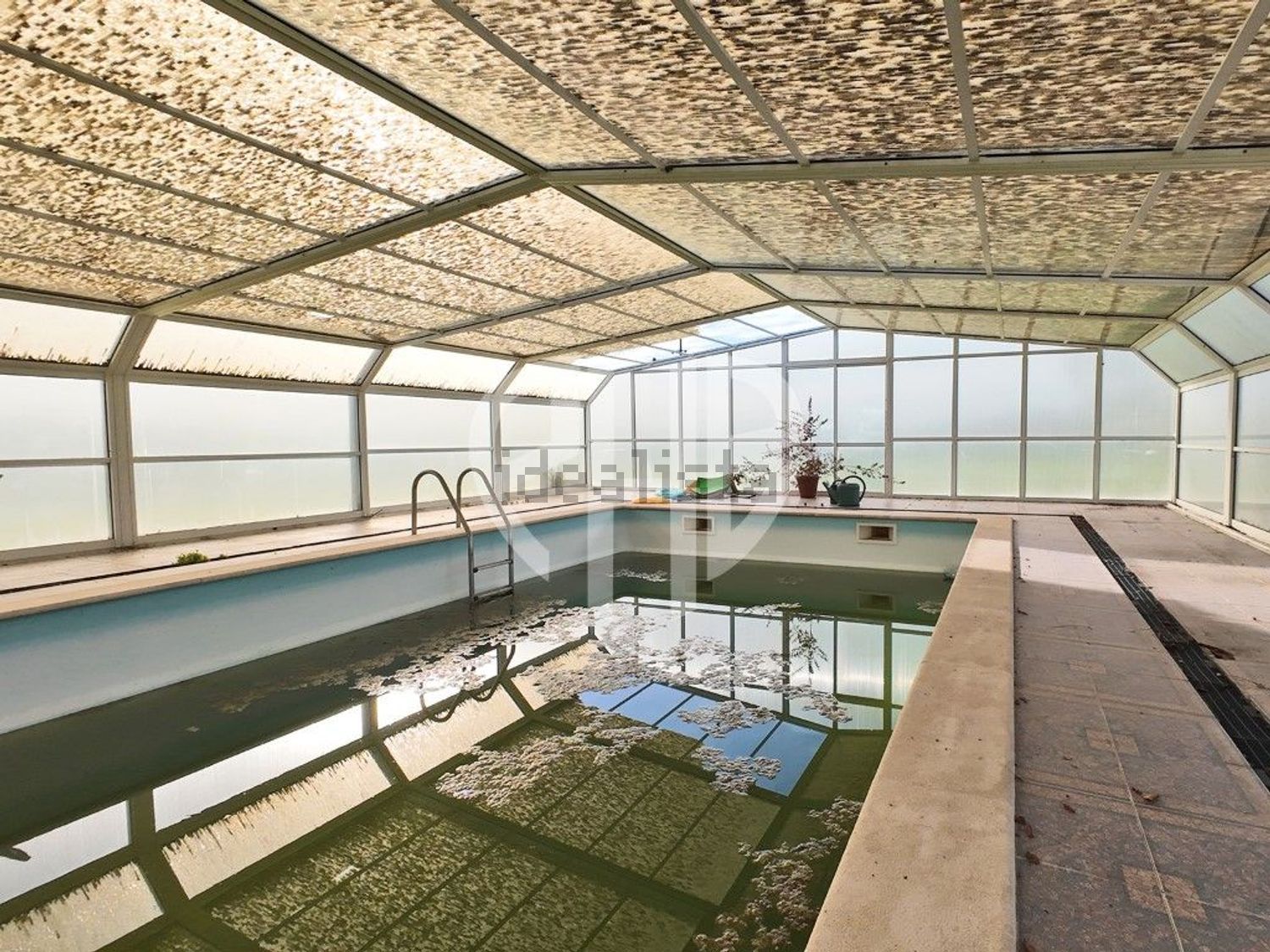 庄园出售在Rua 25 de Abril - 游泳池
