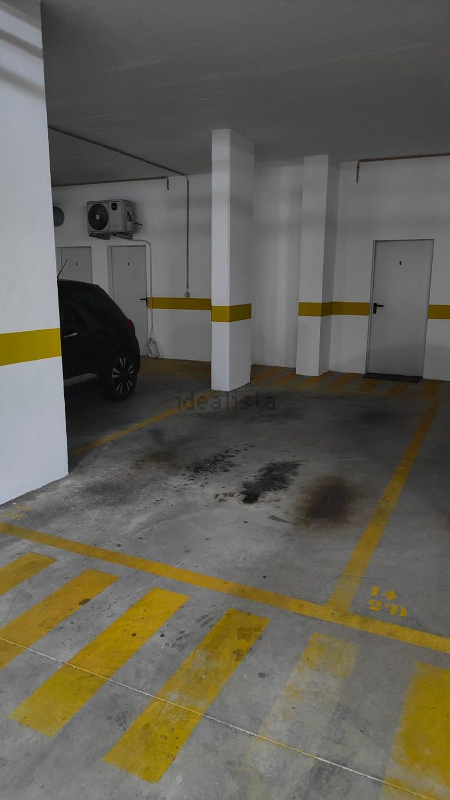 出租公寓 t2在Santo Antão e São Julião do Tojal - 停车位