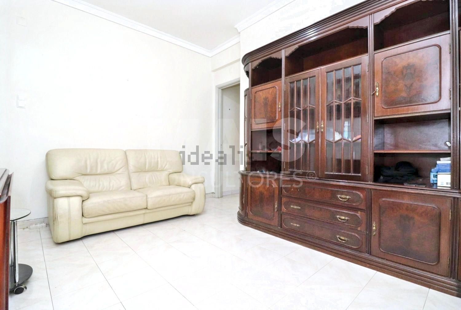 公寓 t2出售在Rua Alexandre Ferreira - 客厅