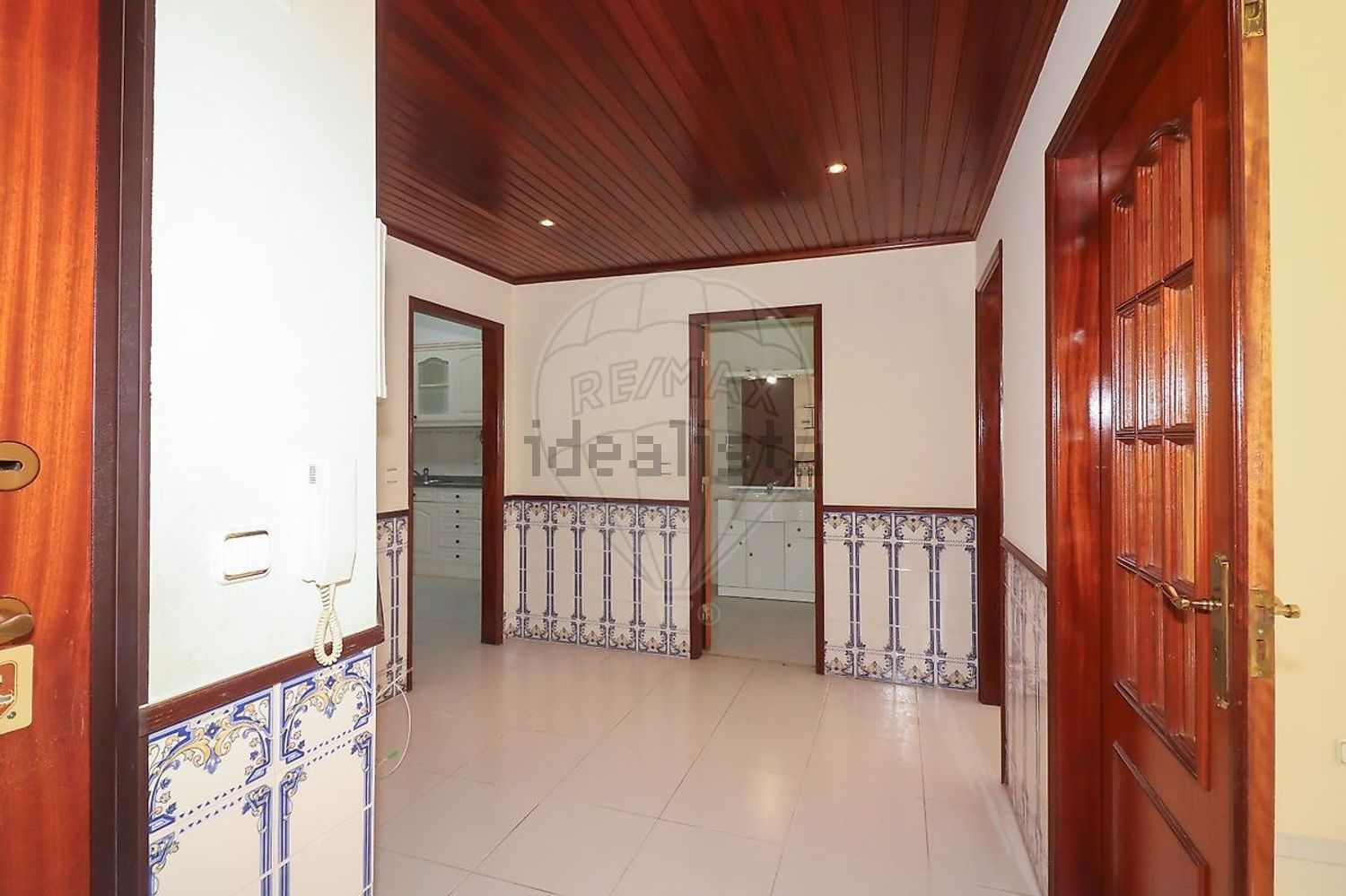 公寓 t1出售在Praceta João Gonçalves Zarco - 过道