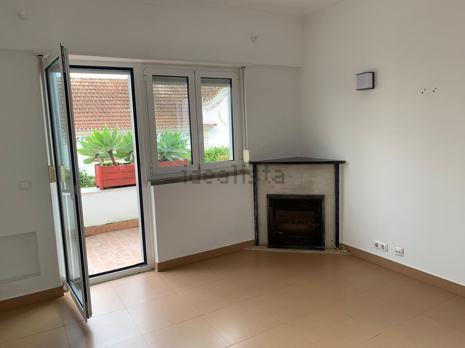 出租双拼别墅Calçada 1º de Dezembro, 142 - 客厅