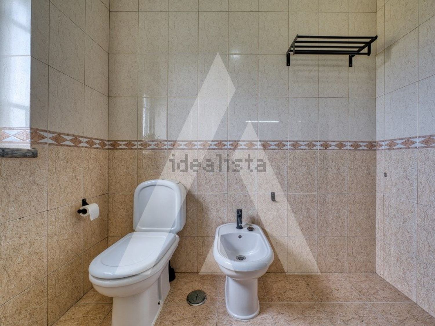 小楼房或独栋别墅出售在Lamas e Cercal - 卫生间