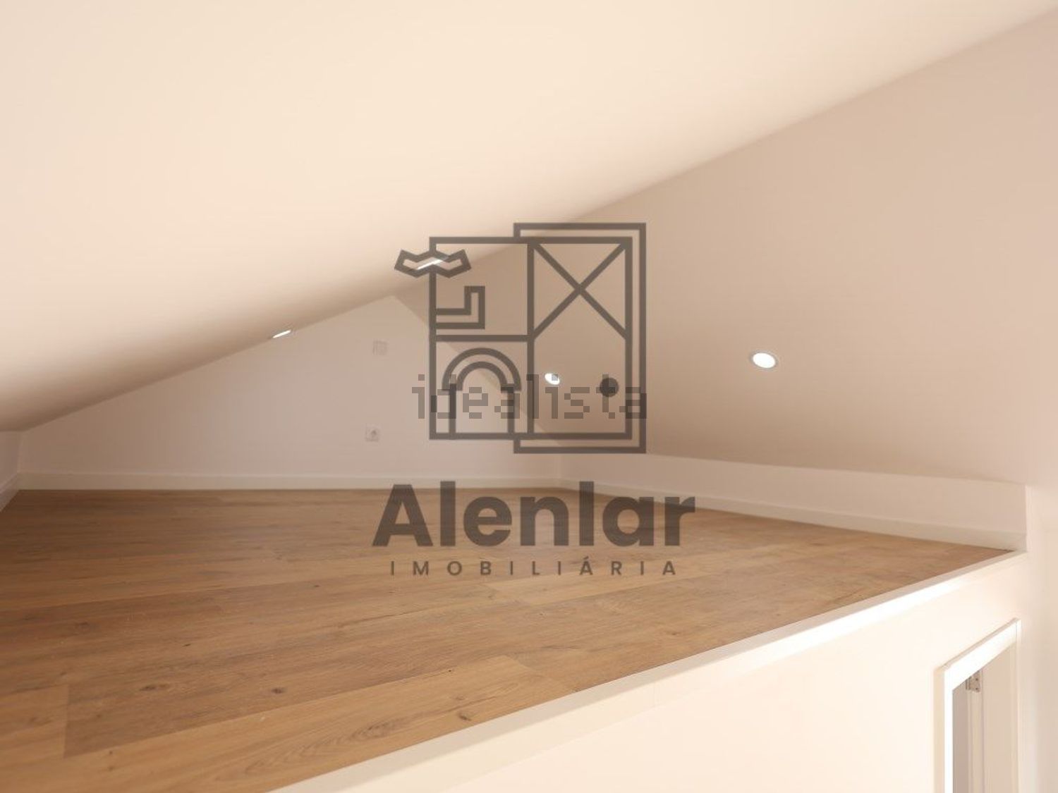 小楼房或独栋别墅出售在Ventosa - 照片