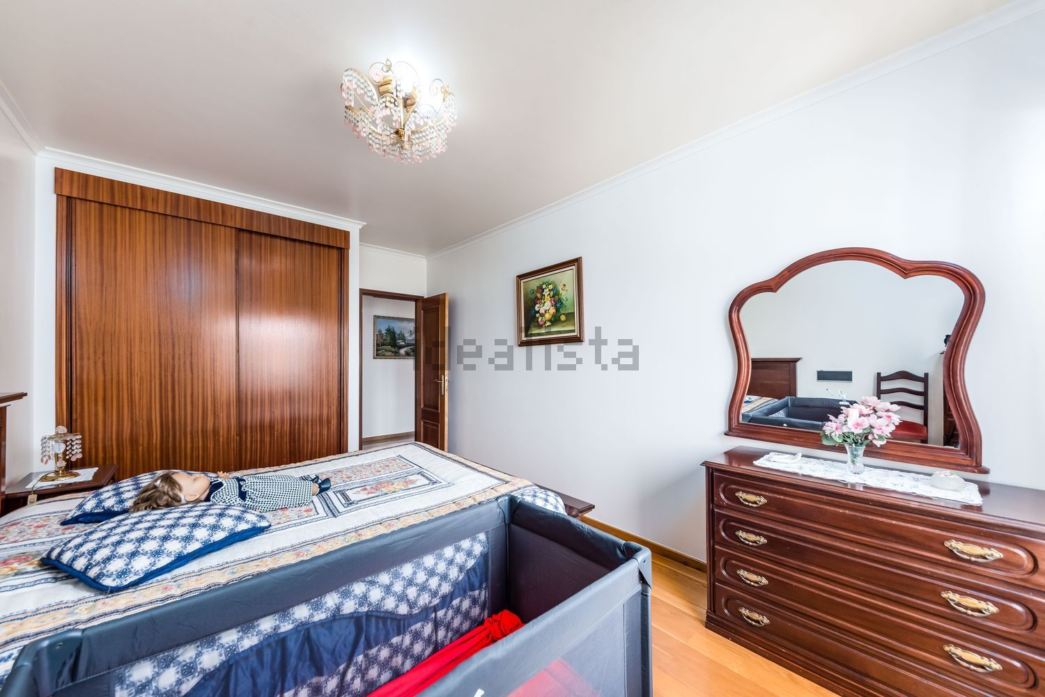 公寓 t4出售在Rua Maria Amália Vaz de Carvalho - 卧室