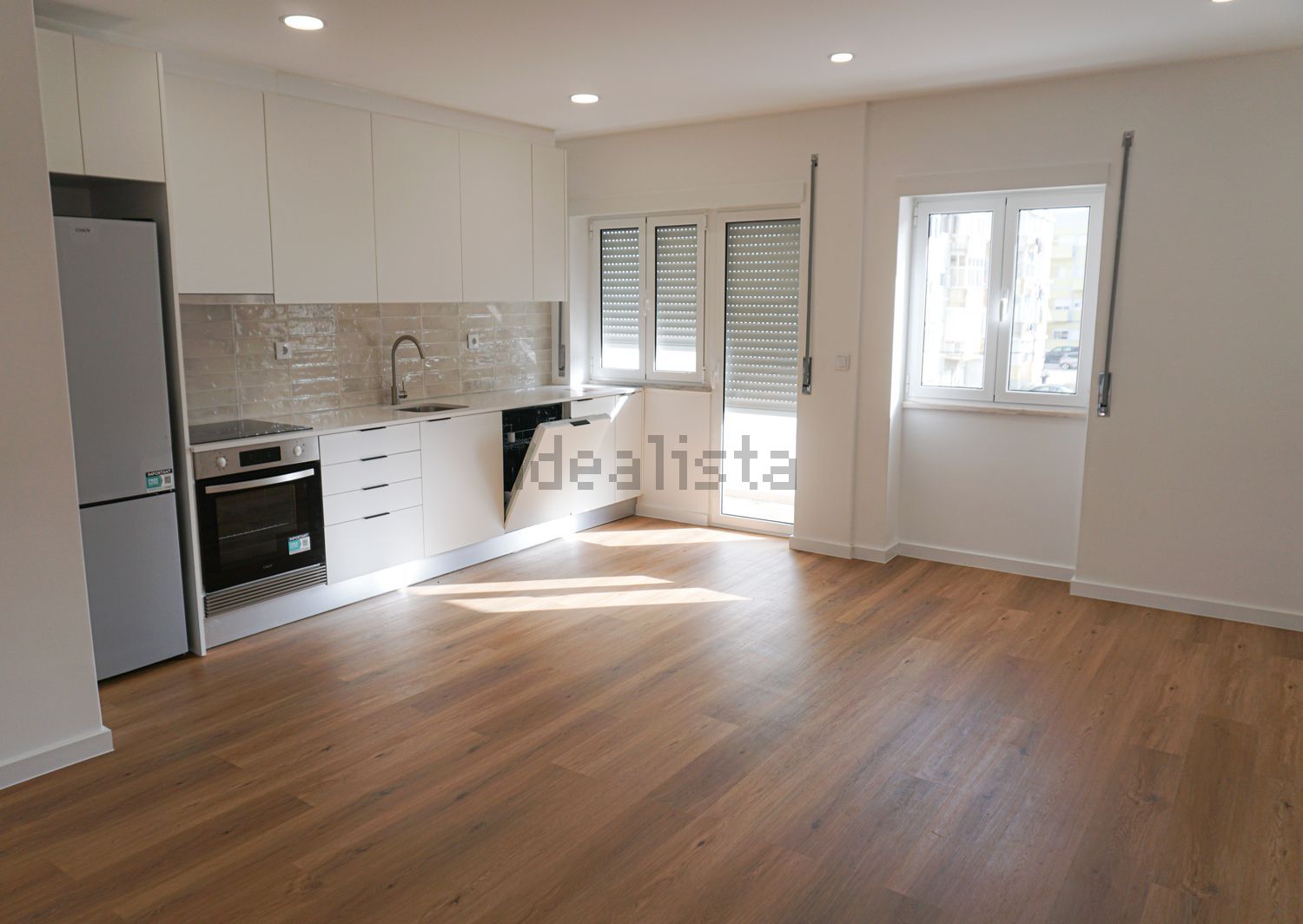 公寓 t1出售在Rua Egas Moniz, 8 - 客厅