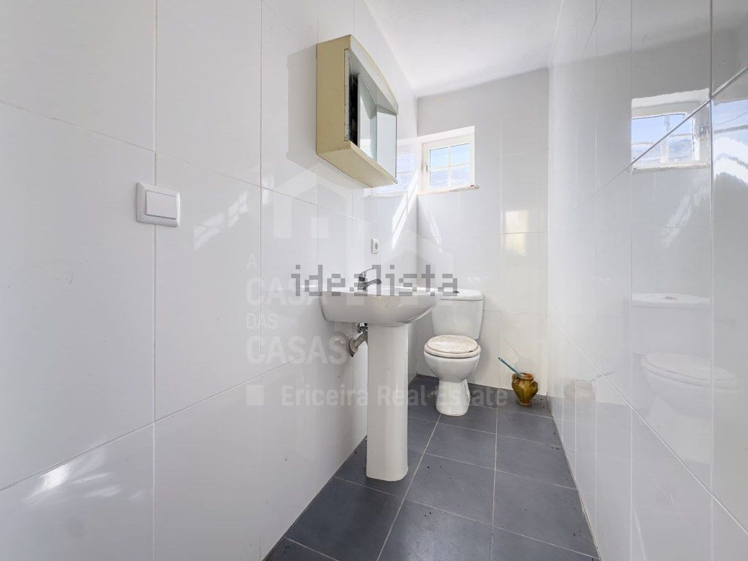 小楼房或独栋别墅出售在Malveira e São Miguel de Alcainça - 卫生间