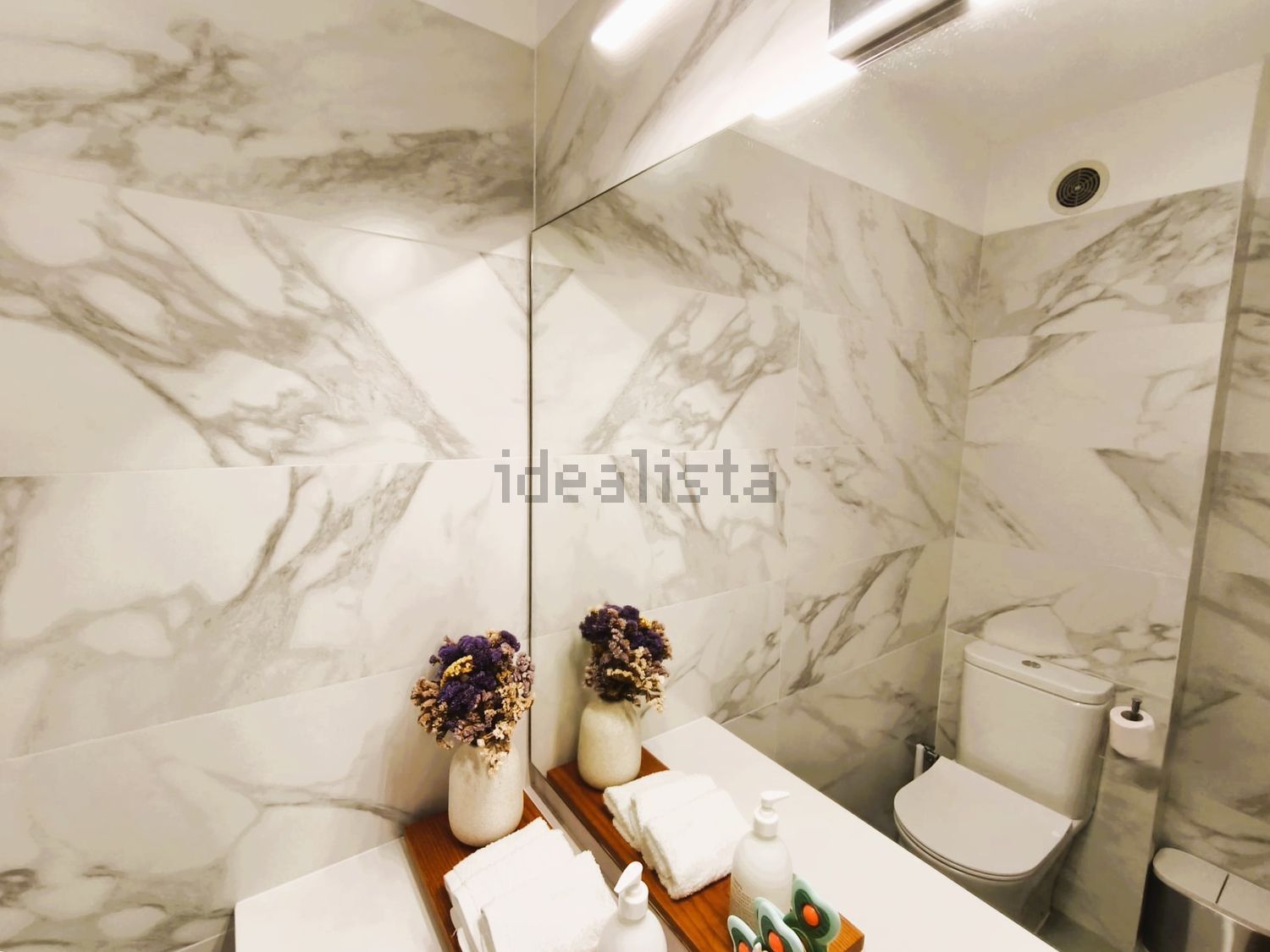 公寓 t2出售在Rua Almeida Garrett - 卫生间