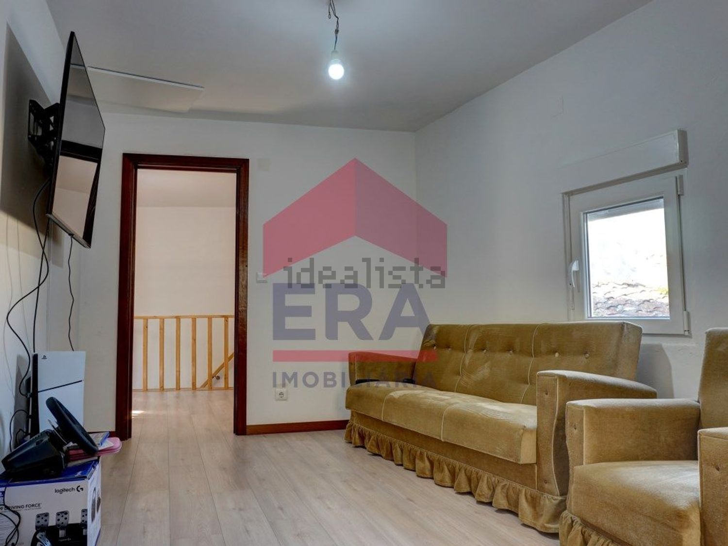 小楼房或独栋别墅出售在Rua do Meio - 卧室