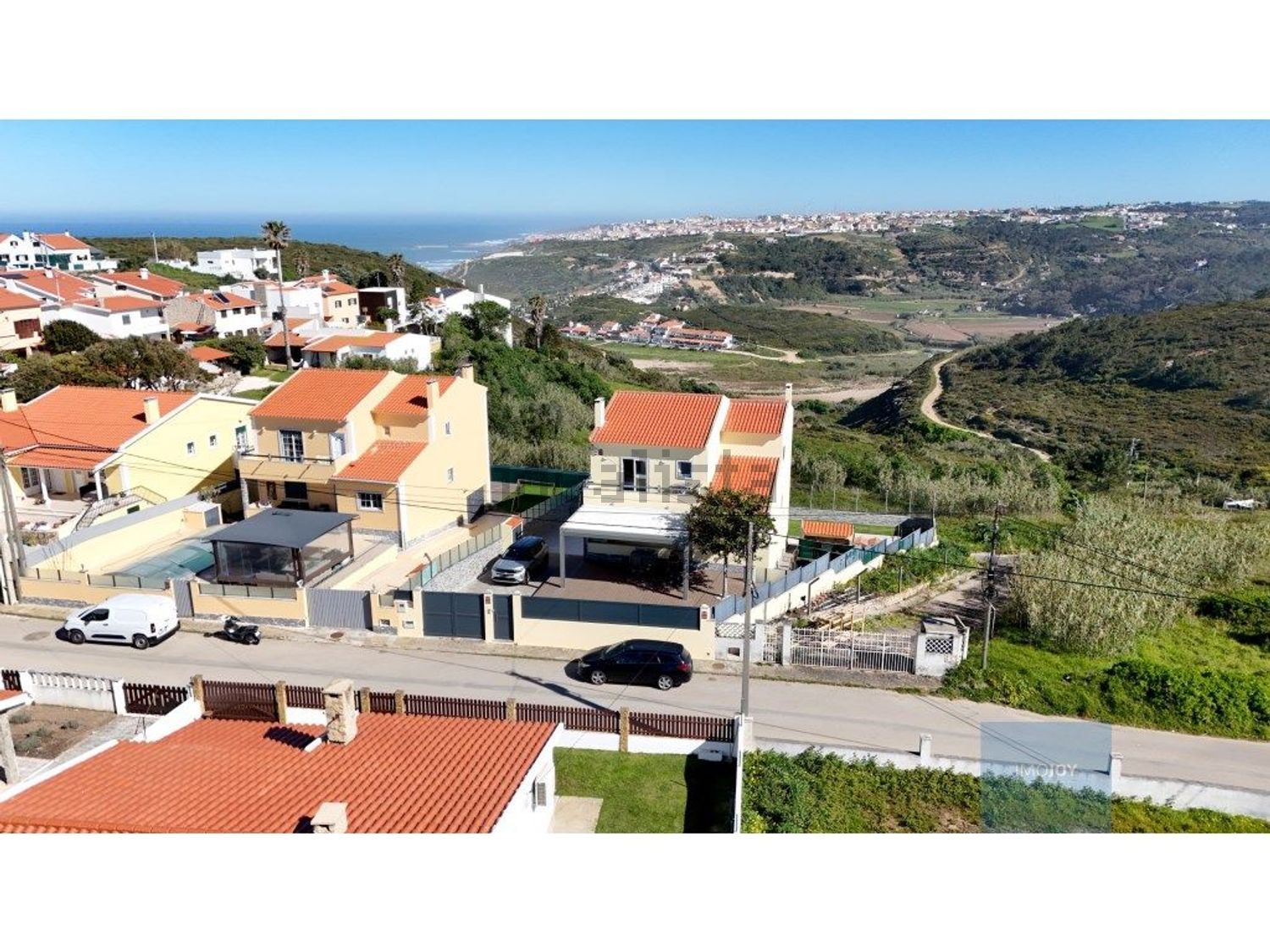 小楼房或独栋别墅出售在Rua da Serra, 4 - 视线