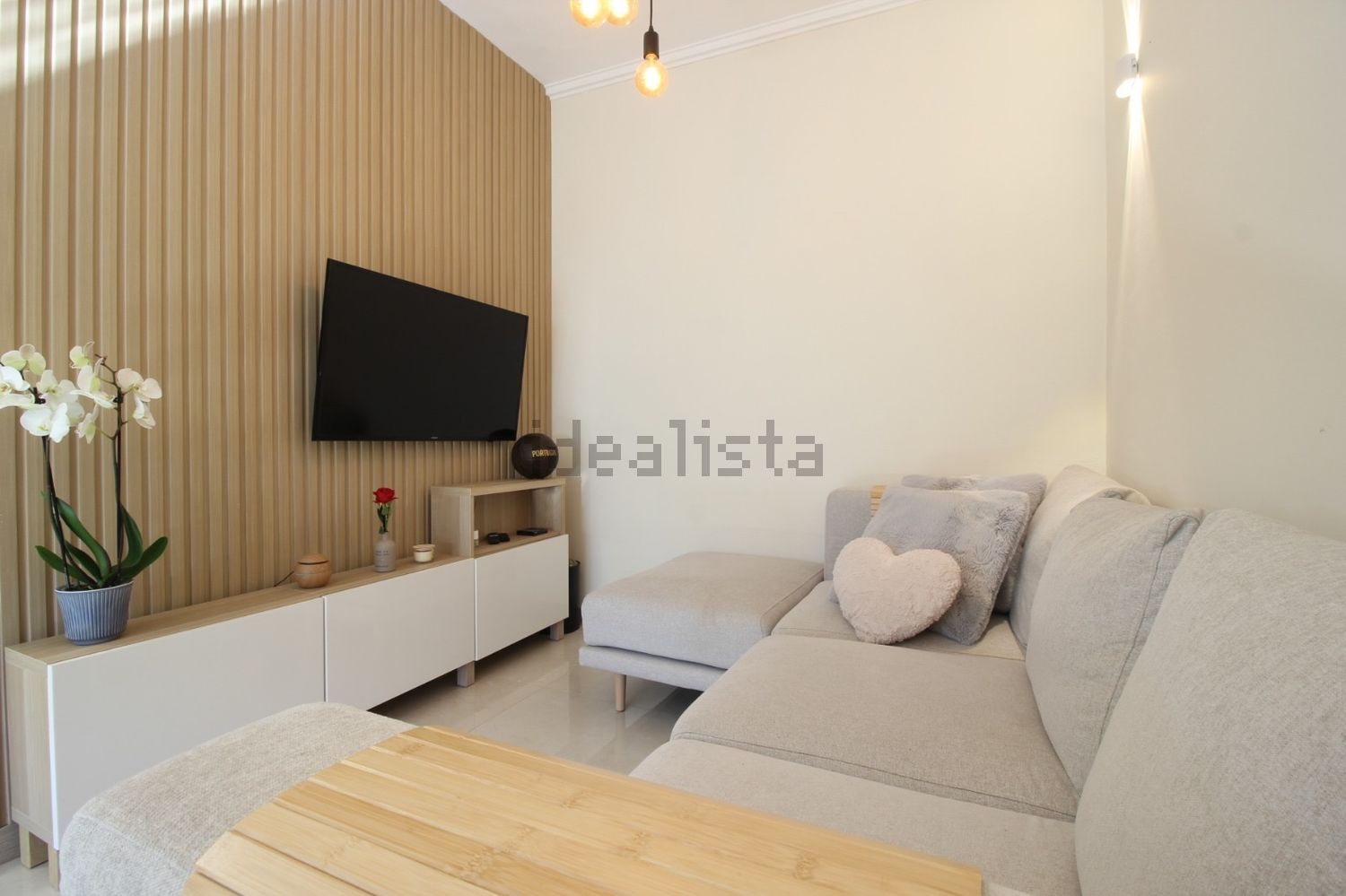 公寓 t2出售在Praça São Bartolomeu, 6 - 客厅