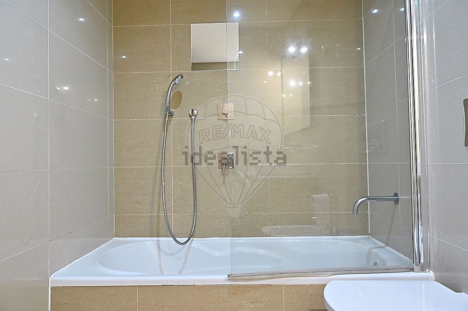 出租公寓 t3在Avenida Diogo Cão - 卫生间