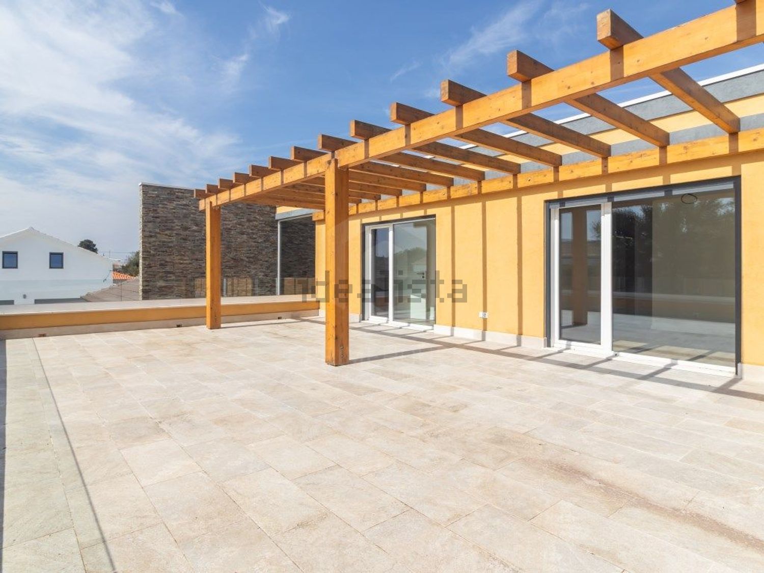 小楼房或独栋别墅出售在Rua das Galeotas, 14 - 外立面