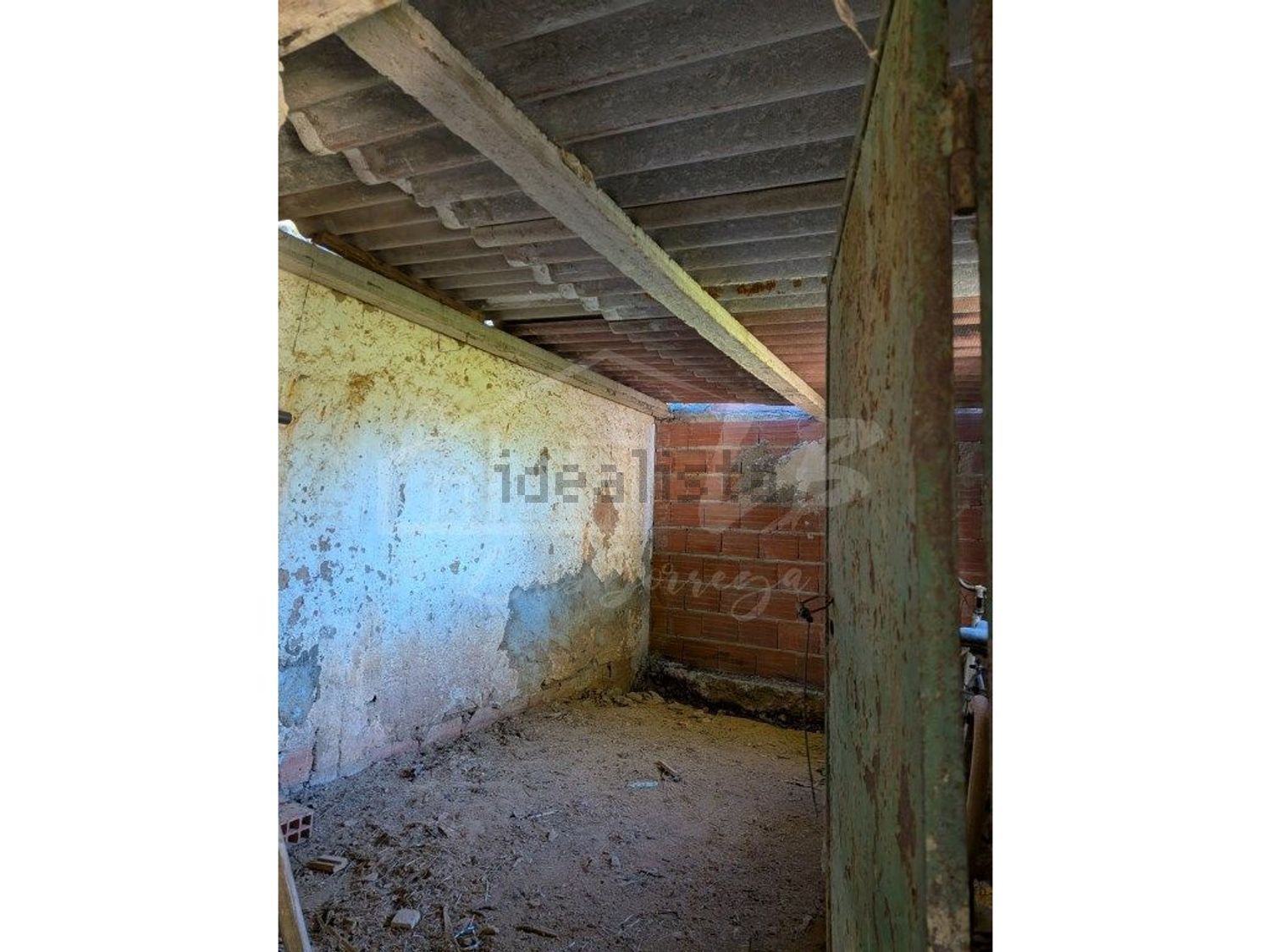 小楼房或独栋别墅出售在Rua do Sobrado Velho, 1 - 储藏室