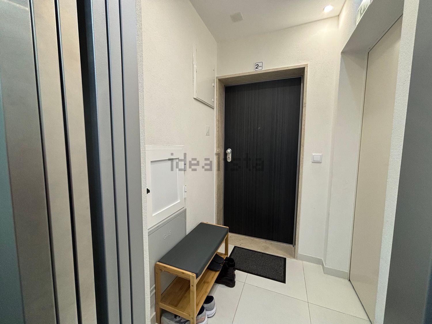 出租房间在Rua Natália Correia, 8 - 入口 / 出口