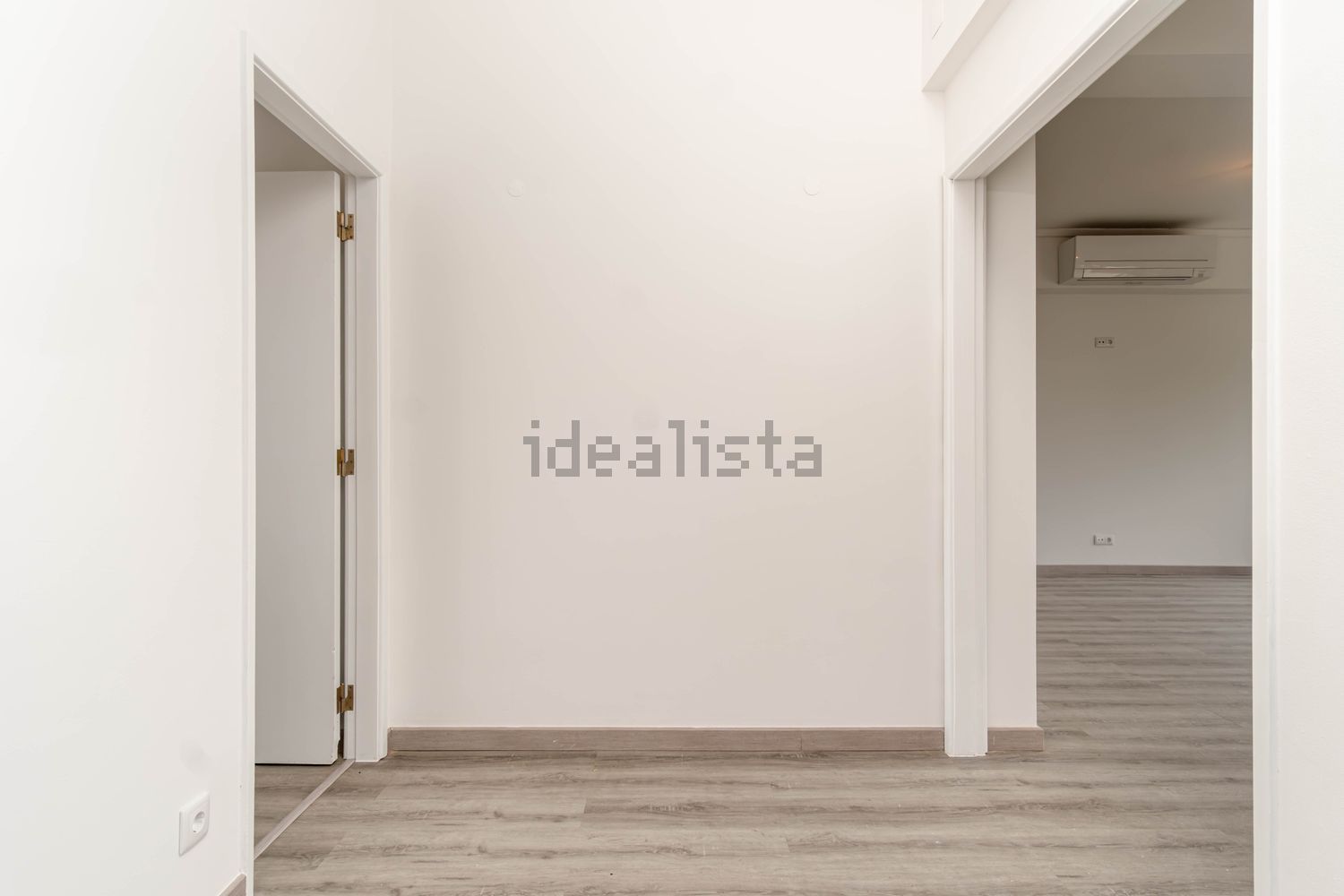 公寓 t3出售在Praça Rainha Santa - 居住