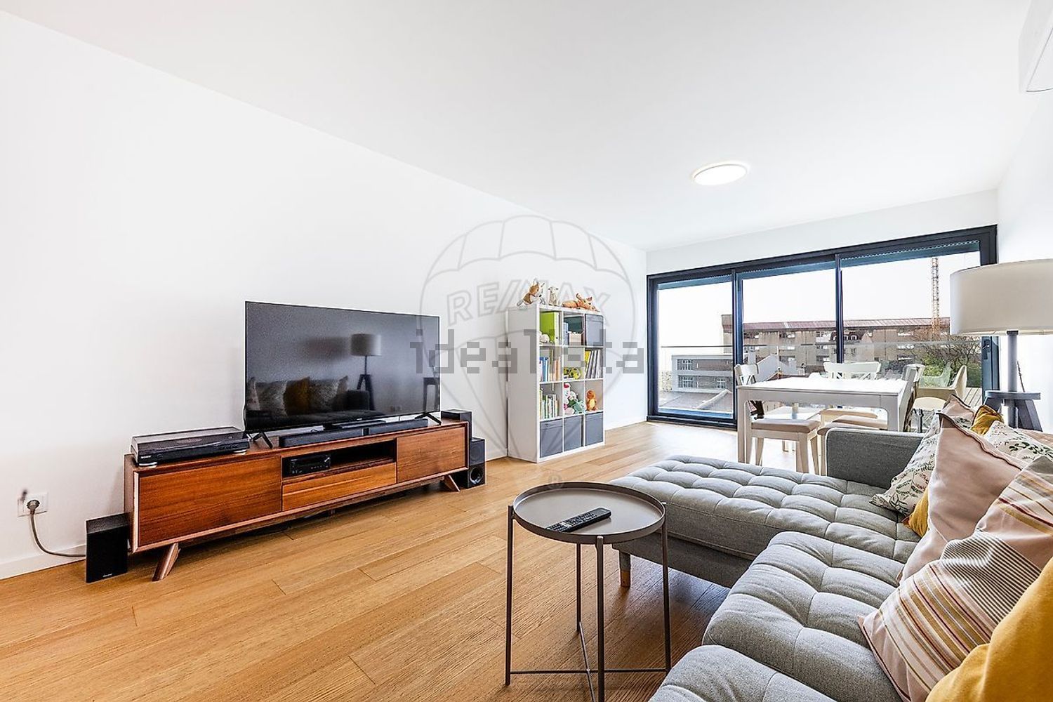 公寓 t2出售在Rua de Santa Engrácia - 客厅