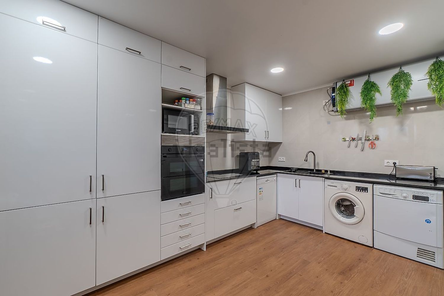 小楼房或独栋别墅出售在São Quintino - 厨房