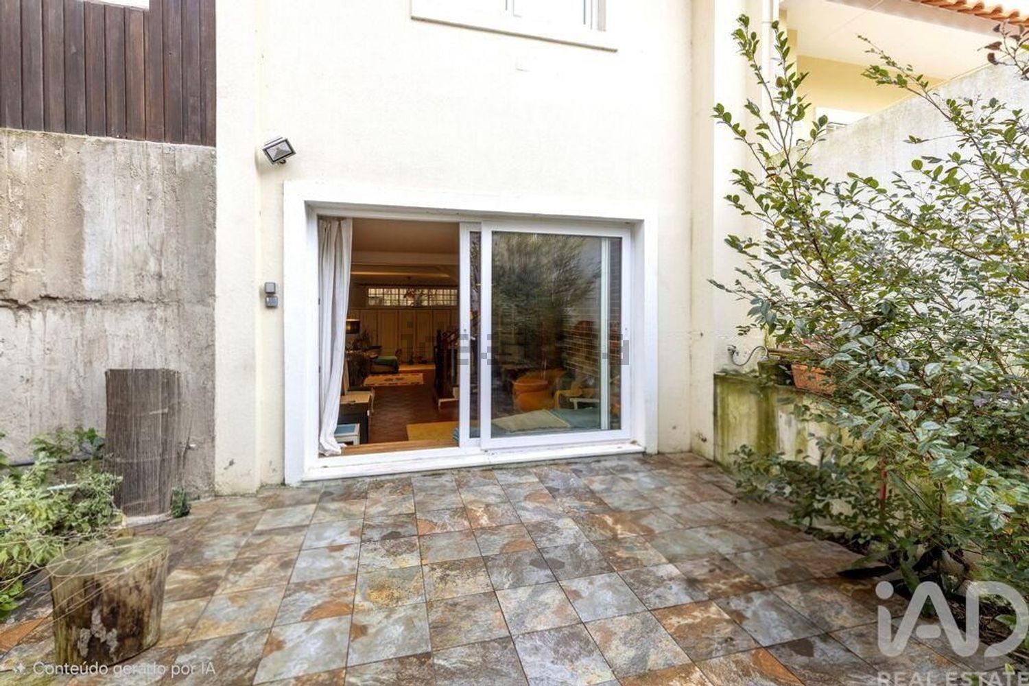 小楼房或独栋别墅出售在Penedo - Matarraque - 周边