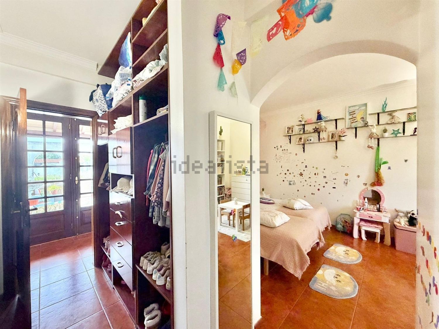 小楼房或独栋别墅出售在Alhos Vedros - 试衣间