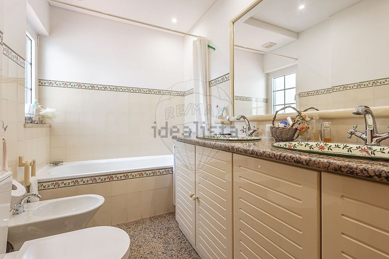 小楼房或独栋别墅出售Estr. da Serralheira de Baixo - 厨房