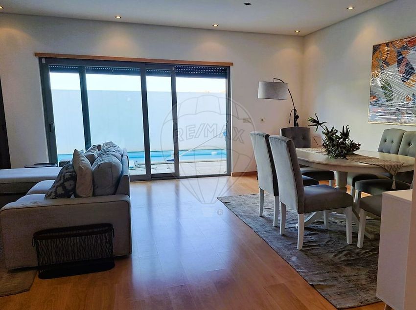 出租小楼房或独栋别墅在Rua da Liberdade