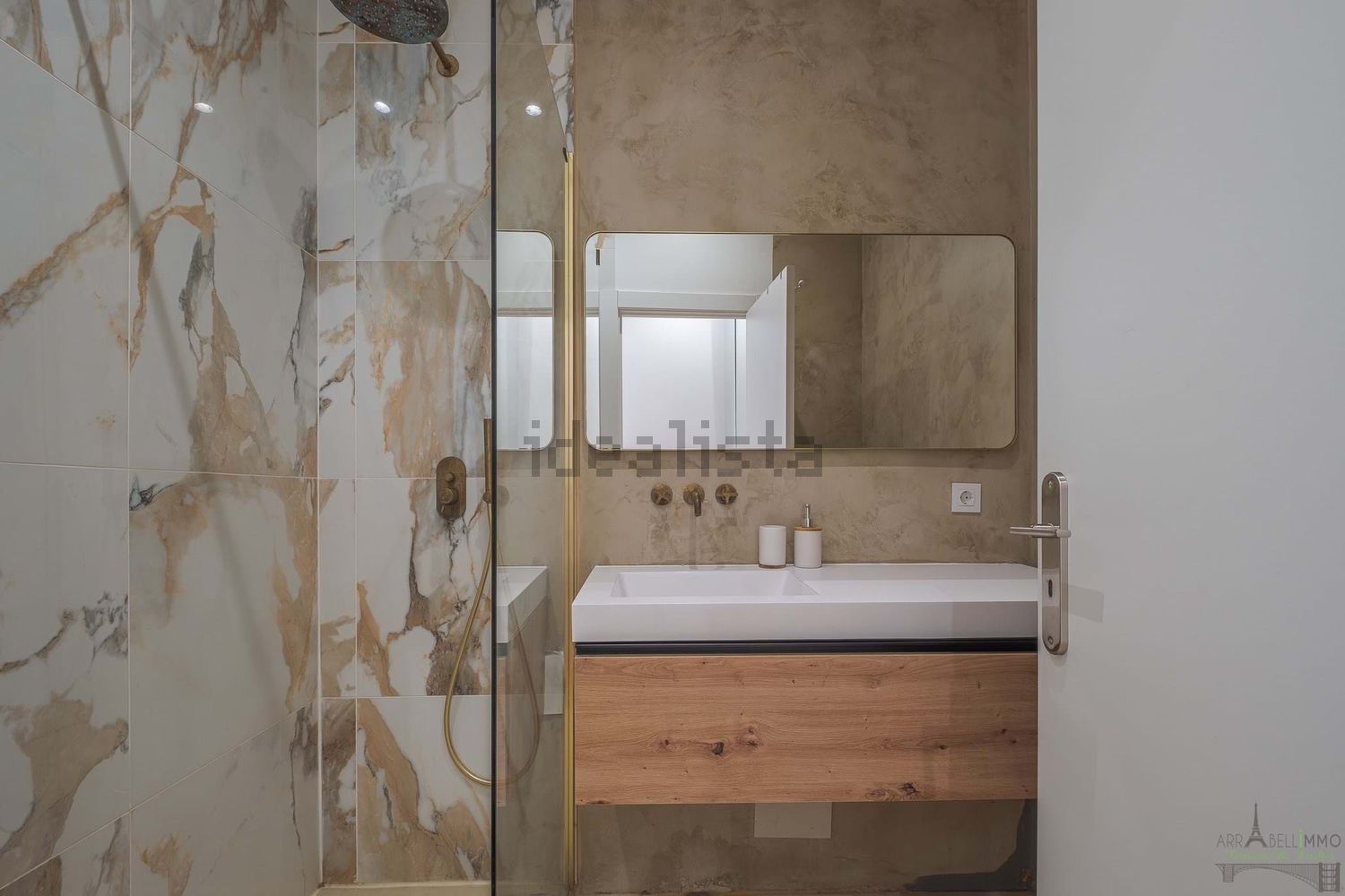 公寓 t2出售在Travessa da Portuguesa, 48 - 卫生间