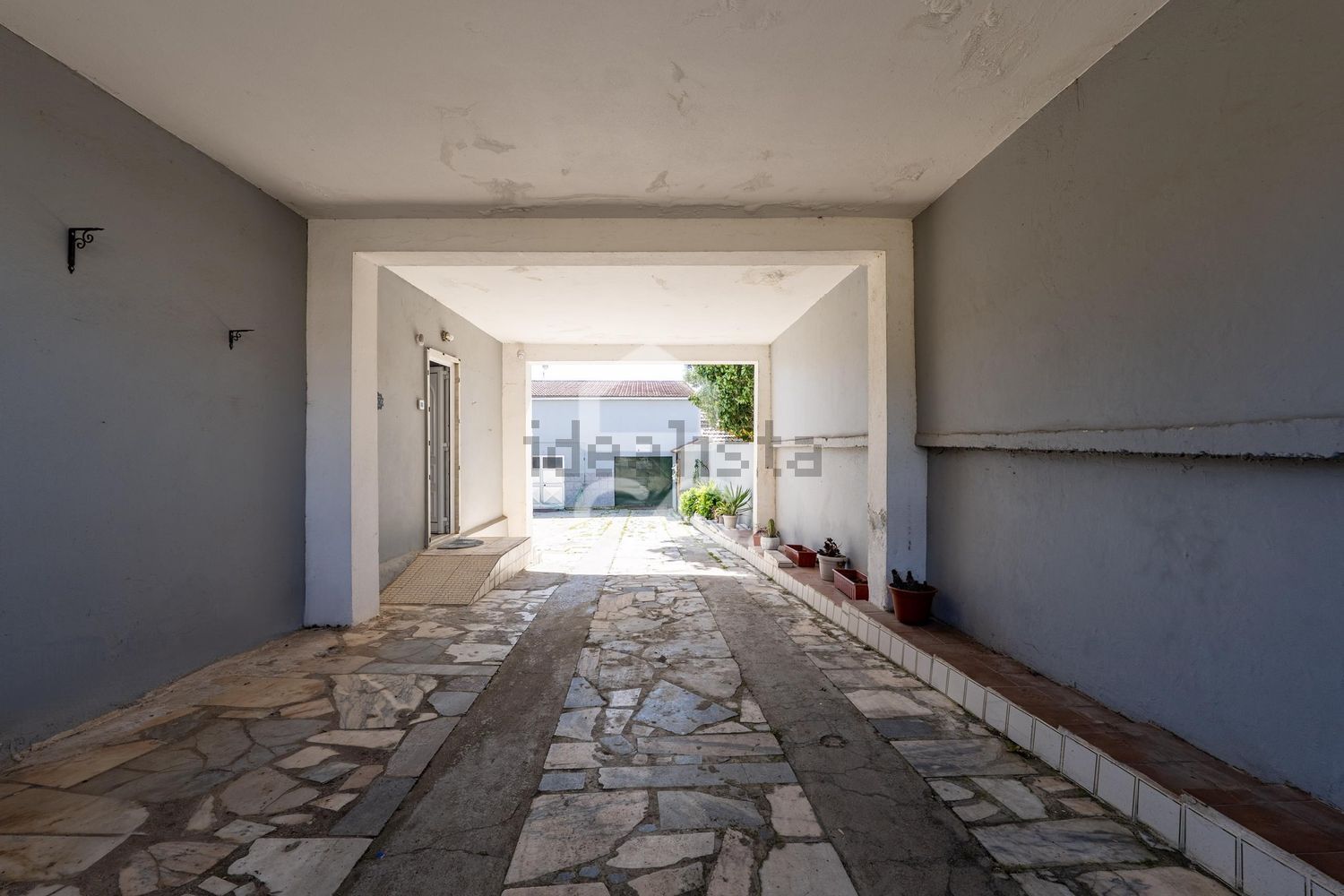 小楼房或独栋别墅出售在Lamas e Cercal - 过道