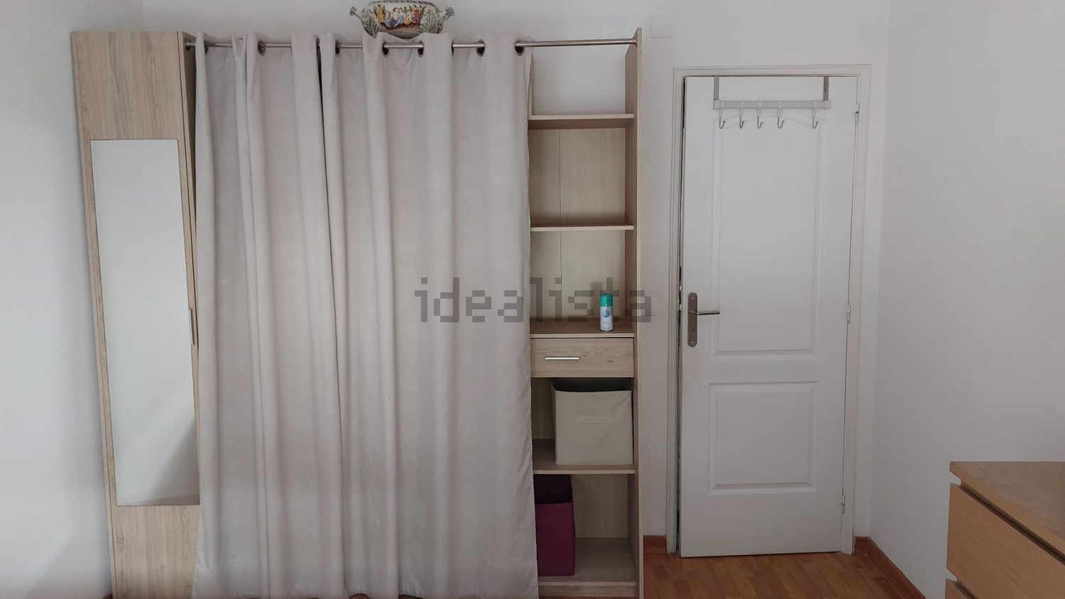 出租房间在Largo Carlos Paredes, 5 - 试衣间