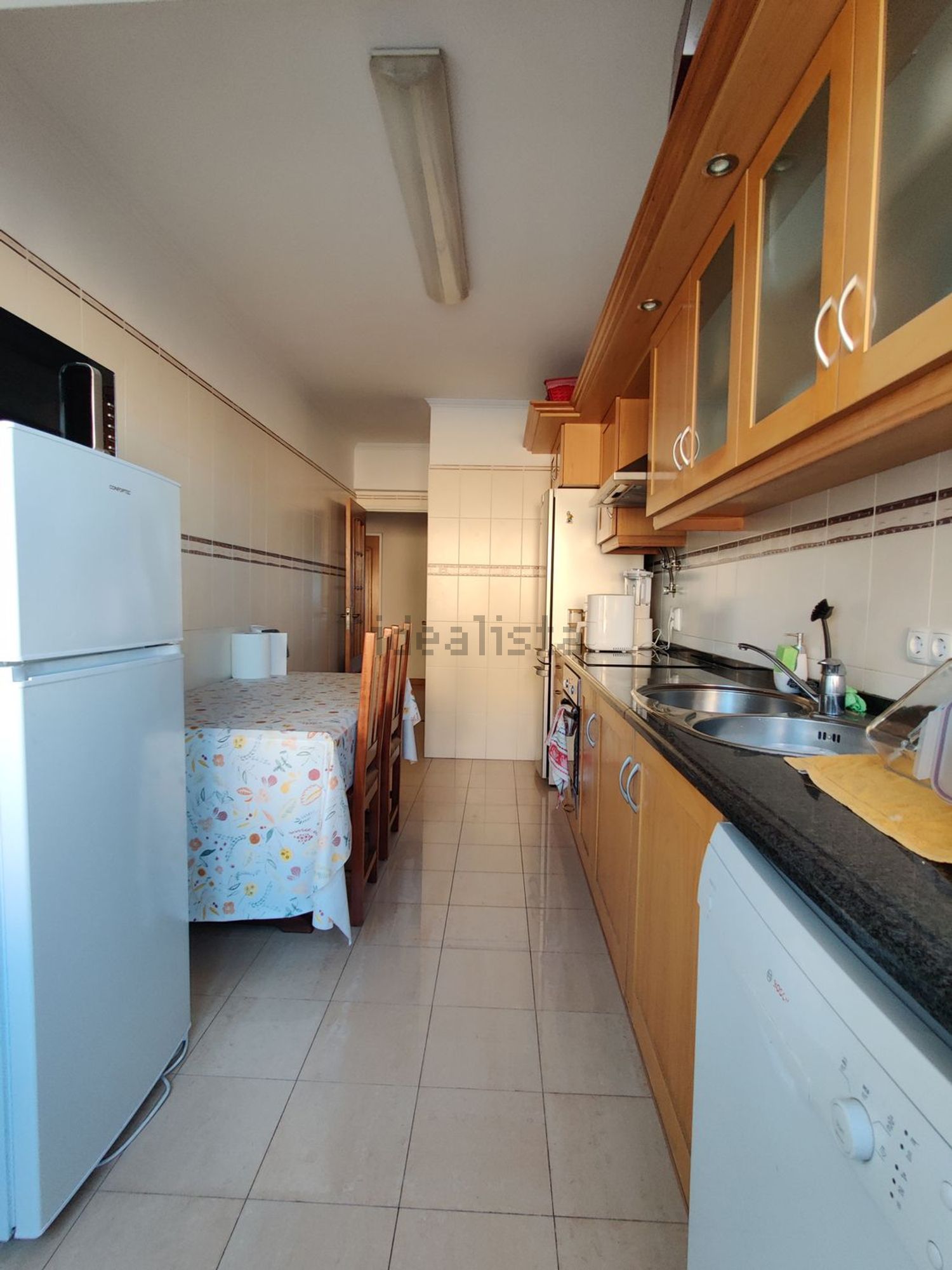 出租房间在Rua Marquês Sá da Bandeira, 3 - 厨房